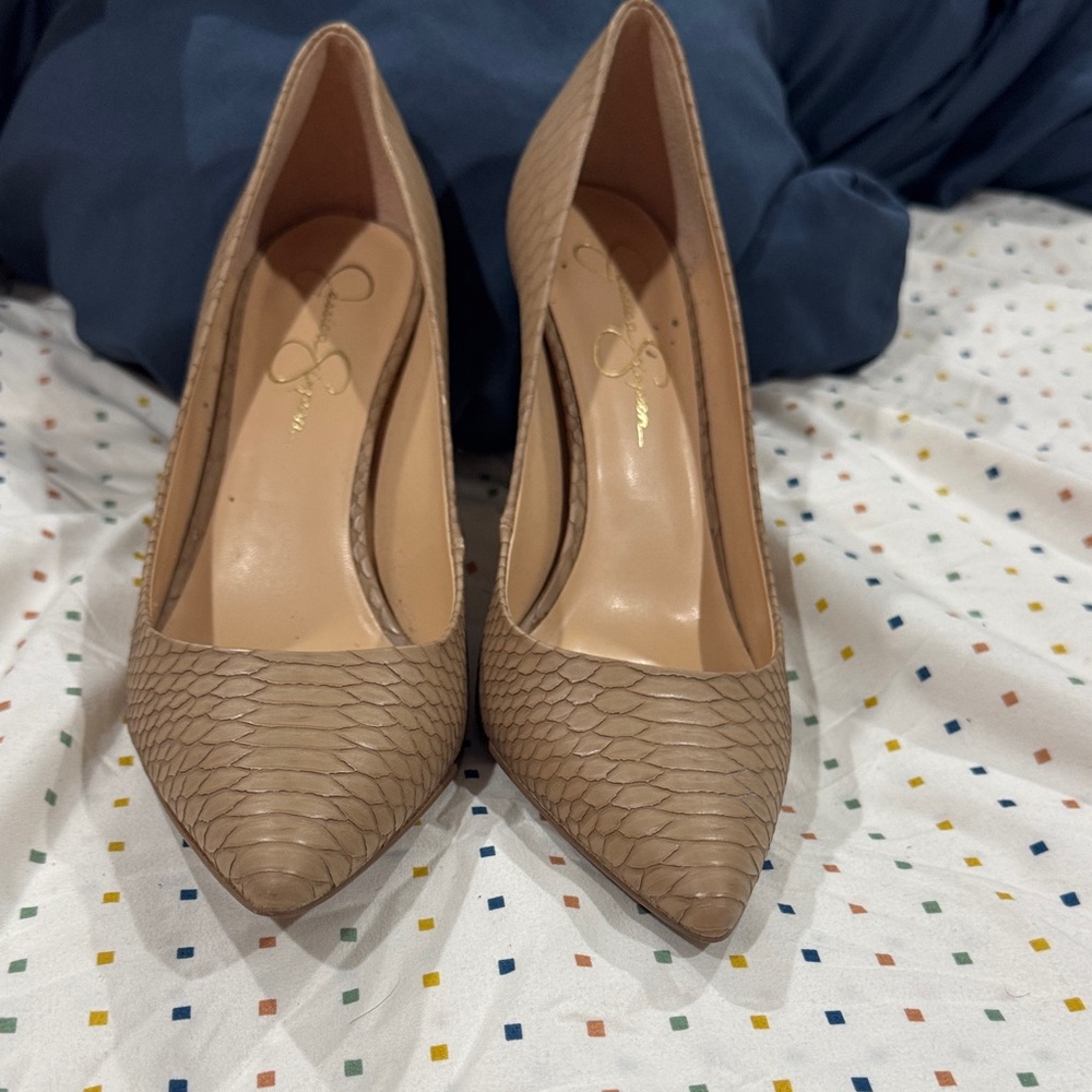 Jessica Simpson Textured Tan Heels